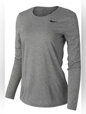 NWOT Nike Women’s Long Sleeve Legend Tee